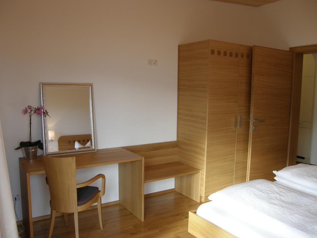 Appartement Karlhof Innsbruck Zimmer foto
